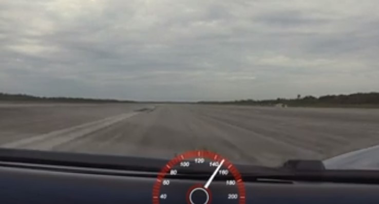 Xem Ford GT tăng tốc từ 0-100km/h trong vài giây