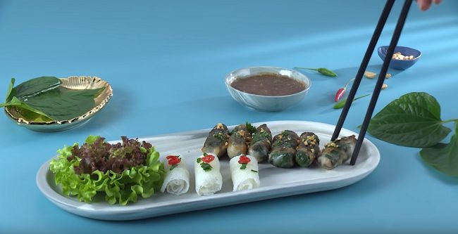 Ngất ngây hương vị thịt ếch cuộn lá lốt Ngất ngây hương vị thịt ếch cuộn lá lốt