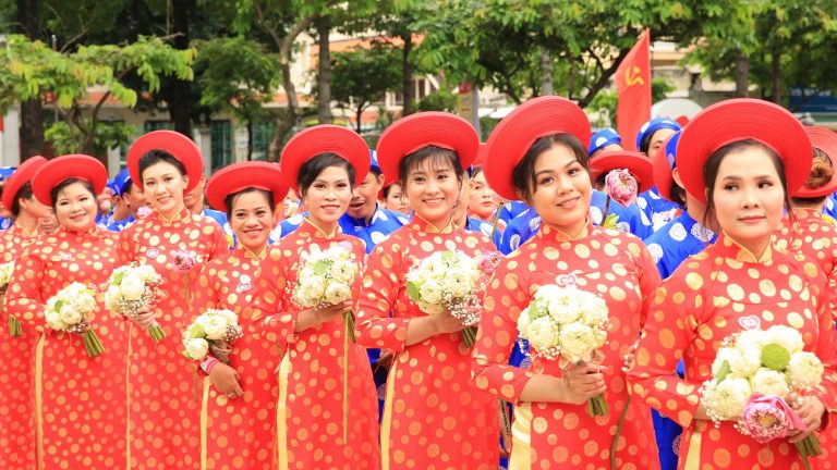 100 cặp đôi trẻ nên duyên vợ chồng ngày lễ Quốc khánh 100 cặp đôi trẻ nên duyên vợ chồng ngày lễ Quốc khánh