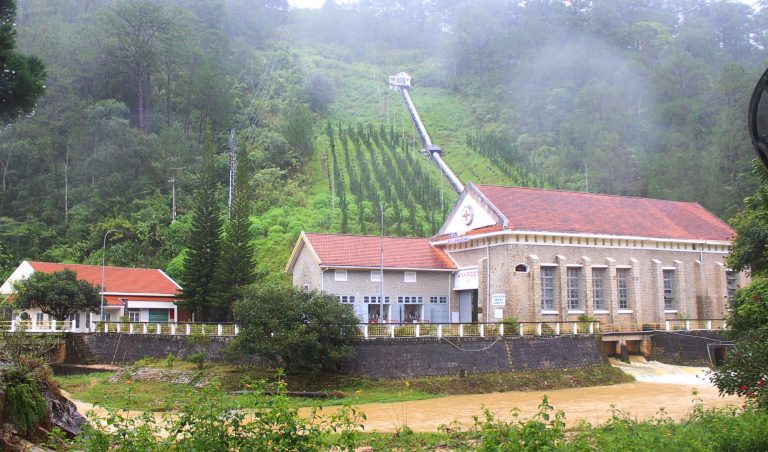 Nét đẹp cổ kính của nhà máy thủy điện lâu đời nhất Việt Nam