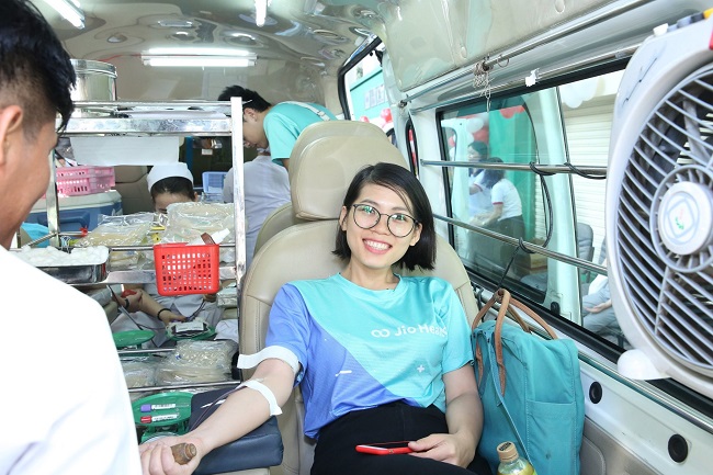 Hơn 300 người tham gia hiến máu nhân đạo tại Thời báo Kinh tế Sài Gòn