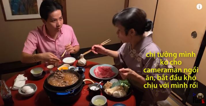 Review và câu view: con đường thành người “nổi tiếng”