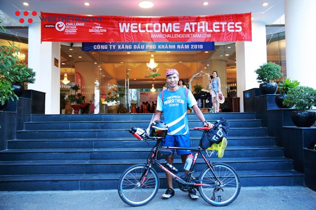 Giải chạy đồng loạt bị hoãn, những người chạy bộ có ngừng tập luyện?