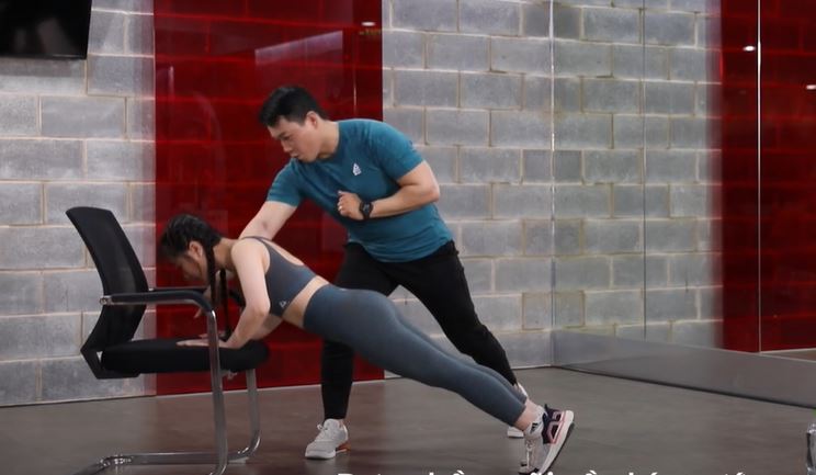 Hướng dẫn từ Cali Fitness & Yoga: Luyện tập phần thân trên với diễn viên Vi Xù