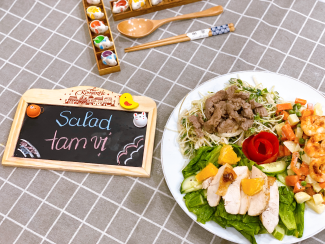 Món ngon lành mạnh: gợi ý ba món salad ngon với bò, gà, tôm