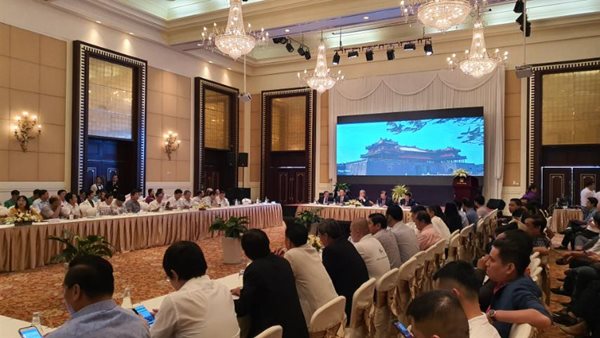 Lãnh đạo Thừa Thiên Huế cám ơn Thời báo Kinh tế Sài Gòn đồng hành Diễn đàn Du lịch Huế 2020 Lãnh đạo Thừa Thiên Huế cám ơn Thời báo Kinh tế Sài Gòn đồng hành Diễn đàn Du lịch Huế 2020