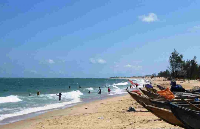 Thoả thích tắm biển, ăn hải sản ở Bình Châu – Hồ Cốc