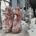 Đôi rồng ngậm lưu li bằng huyết thạch đang chờ xuất bán