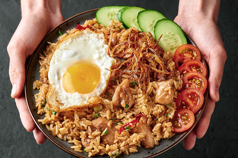 Tour du lịch Indonesia - ĐMón cơm chiên Nasi goreng