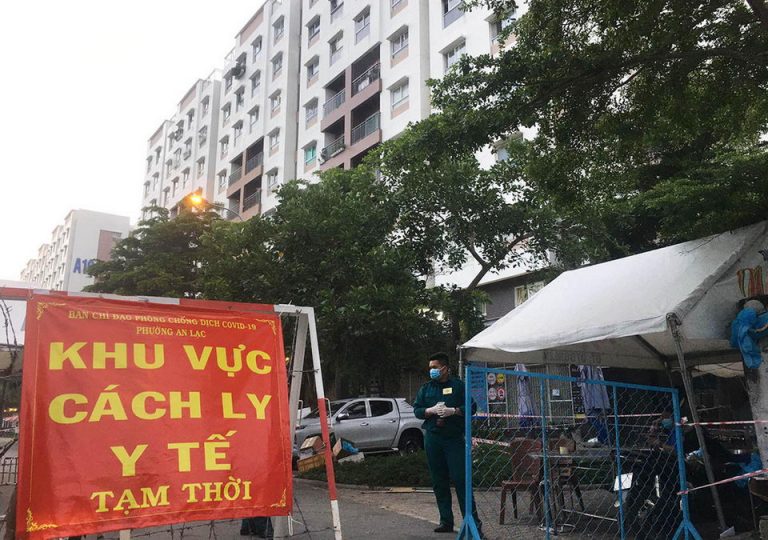 Tối 19-6, cả nước có 102 ca mắc Covid mới, TPHCM phong tỏa 3 khu phố gần 60.000 dân