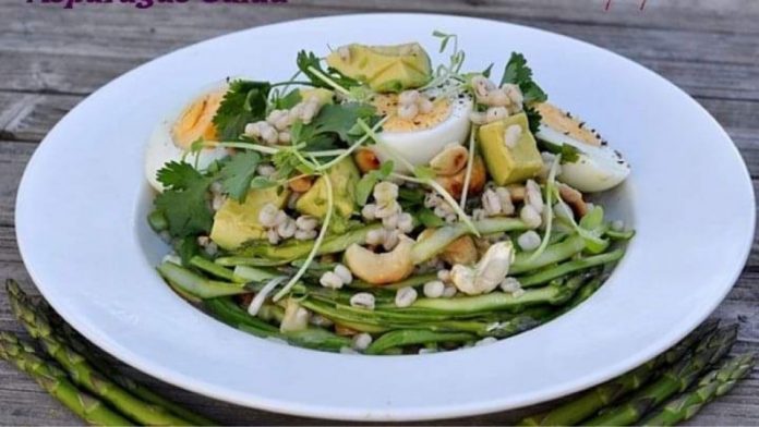 salad măng tây