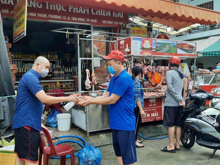 TPHCM: 37 chợ truyền thống hoạt động trở lại trong điều kiện an toàn