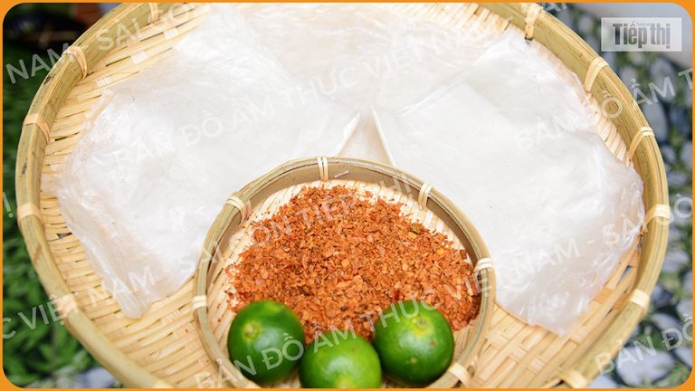 Bản đồ ẩm thực: Mộc mạc bánh tráng phơi sương và muối ớt trứ danh đất Tây Ninh