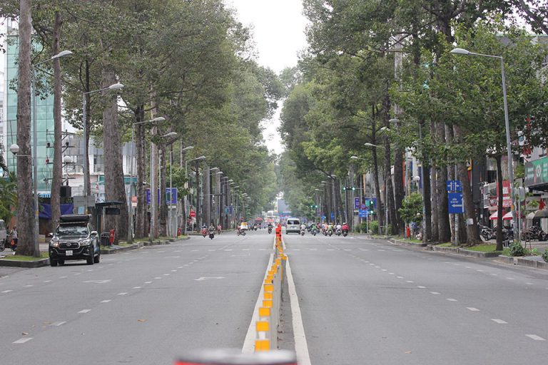 Cần sống bớt… bình thường trong những ngày bất thường