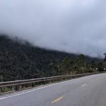 Mây như đang trên đỉnh đầu.