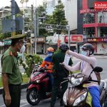 siet-chat-gian-cach-xa-hoi-23-8-3-min-1-631×420