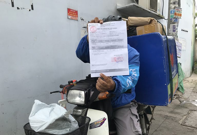 Vui buồn shipper mùa dịch