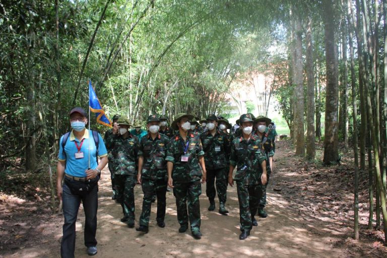 Màu áo xanh quân y trong hành trình xanh về ‘vùng đất thép’