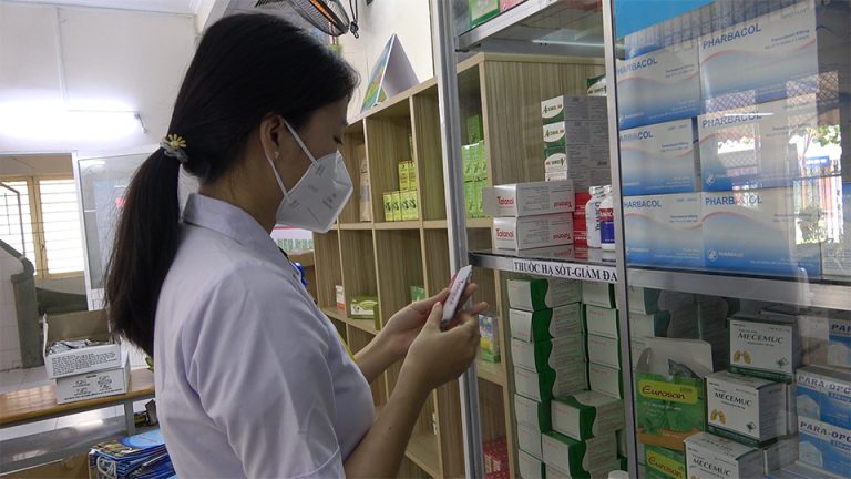 Quầy thuốc 0 đồng mang thuốc đến tận nhà dân miễn phí