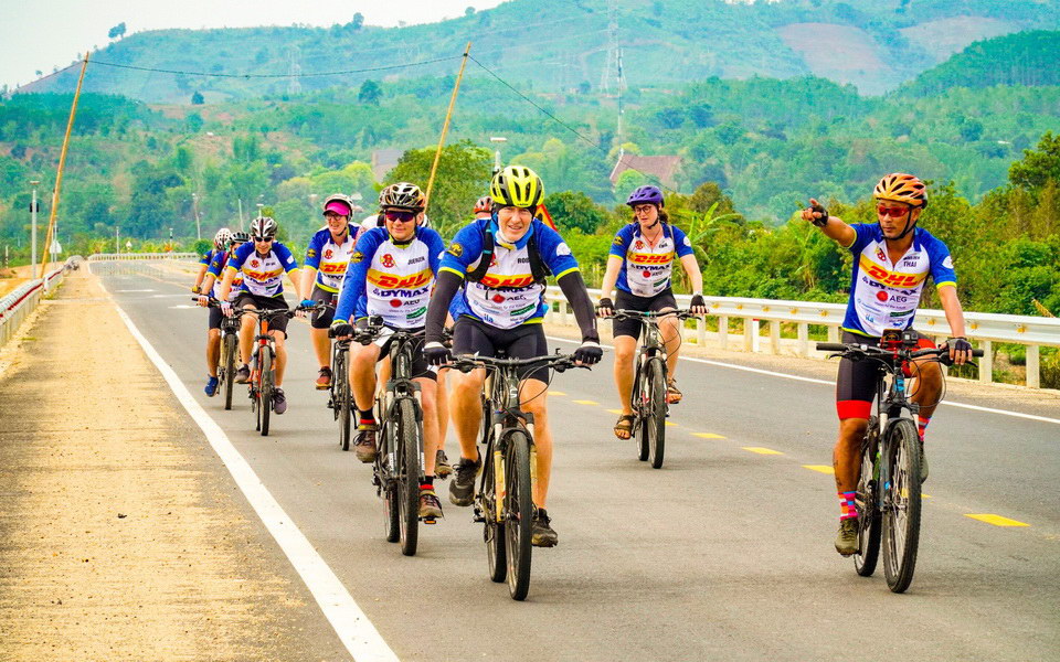 Tour xe đạp ở Huế  Khám phá Huế bằng xe đạp trong nửa ngày  Lá quê
