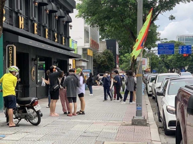 Nhiều người ở TPHCM bắt đầu chủ quan, lơ là trong phòng chống dịch