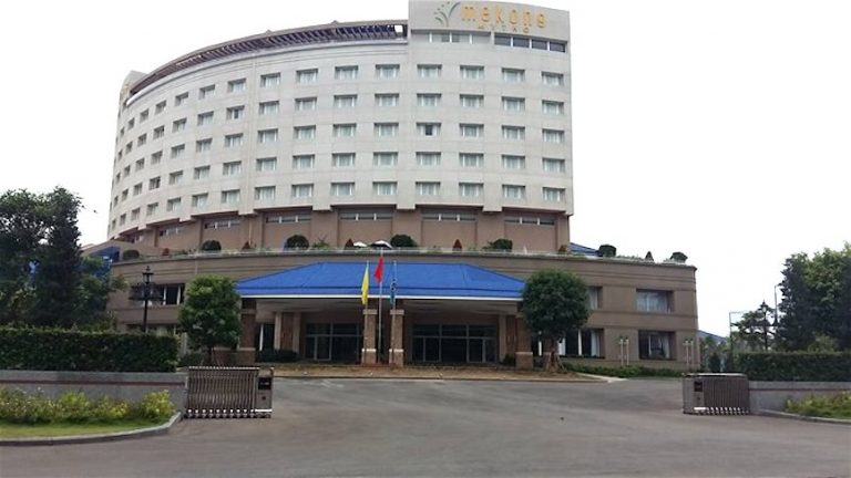 Nhiều tỉnh miền Tây đã cho phép khách vãng lai lưu trú ngắn hạn và ăn uống tại chỗ