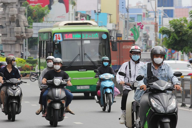 17 tuyến xe buýt dừng hoạt động trong dịp Tết Nguyên đán