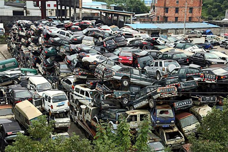 Nhiều vướng mắc về quy định thu hồi, tái chế xe cũ