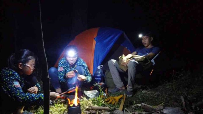 Cắm trại hồ Bà Hào, rừng Mã Đà, Đồng Nai _ Ảnh: Danh Võ