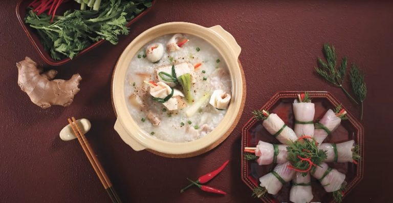 Trưa nay ăn gì: Ấm áp những ngày trời trở lạnh cùng lẩu cháo cá ám Bắc bộ