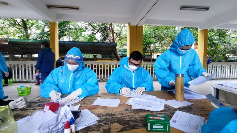 Trò câu view lộ liễu và bẩn trên sóng truyền hình