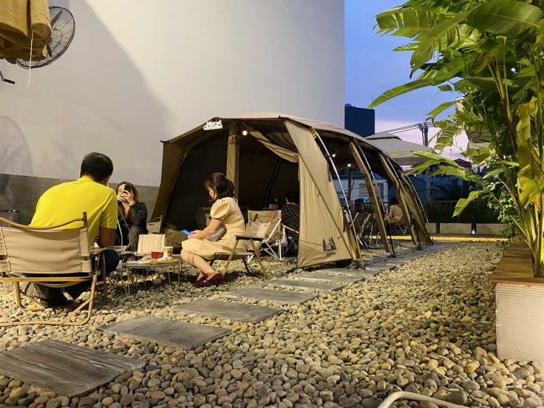 Vừa uống cà phê vừa cắm trại giữa lòng Sài Gòn