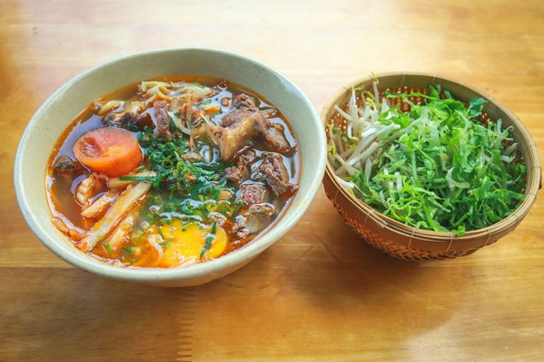 Trưa nay ăn gì: Thưởng thức bún măng bò thơm ngon ngất ngây 